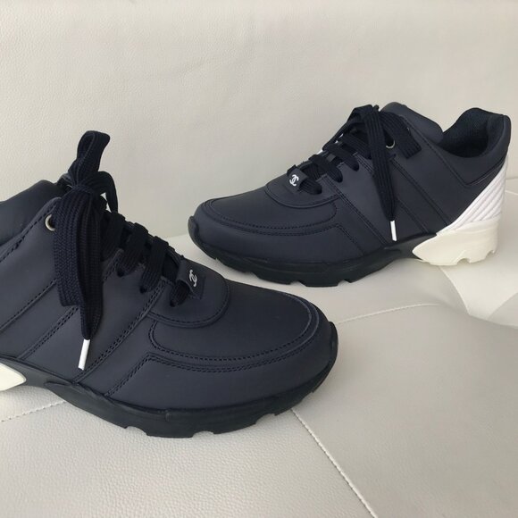 CHANEL NAVY LEATHER WHITE HEEL CC LOGO LACE UP SNEAKERS TRAINERS SHOES SIZE 38 - Picture 5 of 11